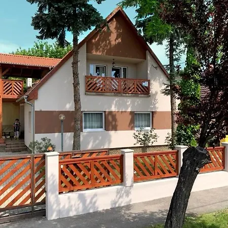 Hanna Apartman Apartment