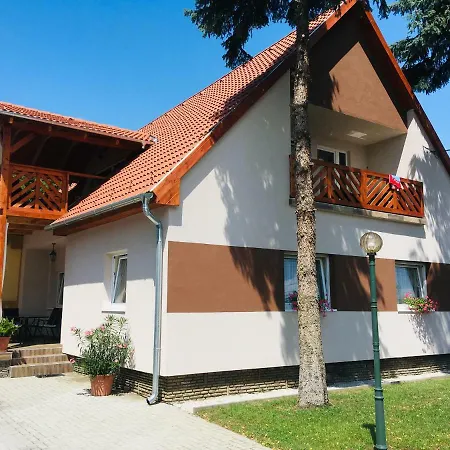 Hanna Apartman * Balatonlelle