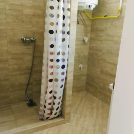 Hanna Apartman *